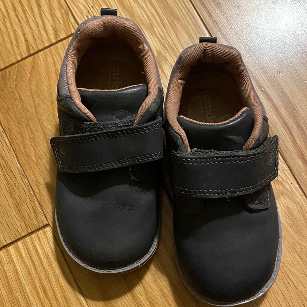 Stride Rite Charcoal Gray and tan Kids Sneakers